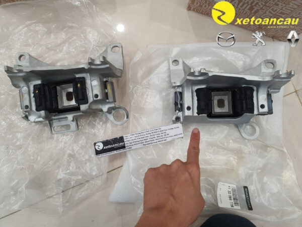 Chân máy trước traí SM3 2014 Fluence