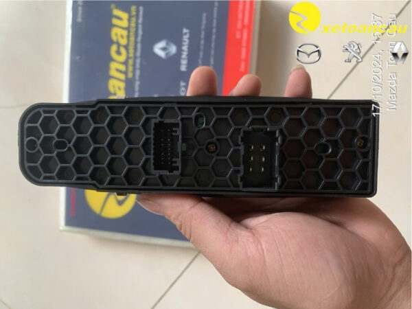 Công tắc kính tổng SM3 2014 chỉnh điện cụp điện GENUINE chung Megane