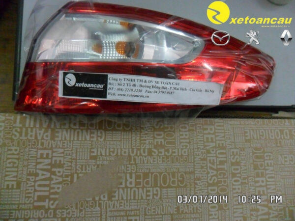 Đèn hậu ngoài phải SM3 2010 2014 chung Renault Fluence Genuine chung mã 265500218R