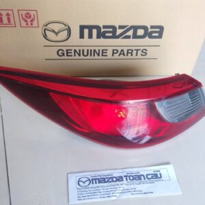 Đèn hậu Mazda 2 2015 2018 2022 2025 Đèn hậu ngoài Mazda 2 2015 2018 2022 2025 Đèn hậu Mazda 2 2020 2025 DB7A51150A DB7A51160A D43N51160B D43N51150B D09K51160 D09K51150 DA6A513F0B  D43N513F0 D43N513G0B DB7A513G0 DB7A513F0