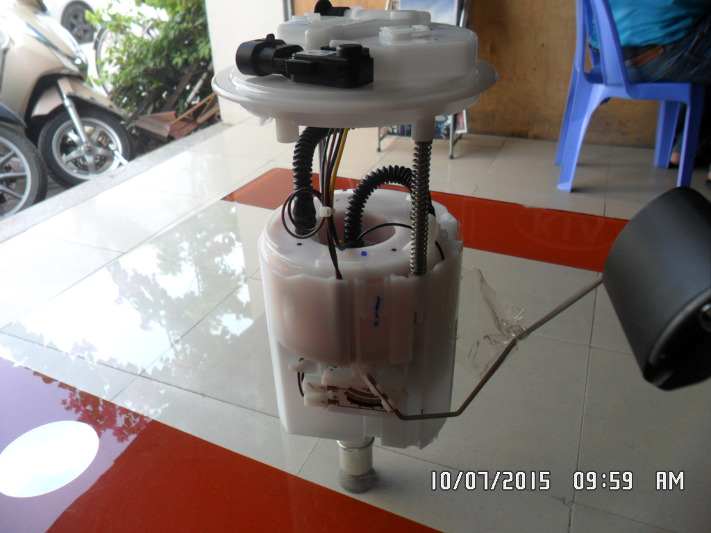 Bom xang lien Loc xang SM3 Fluence (3)