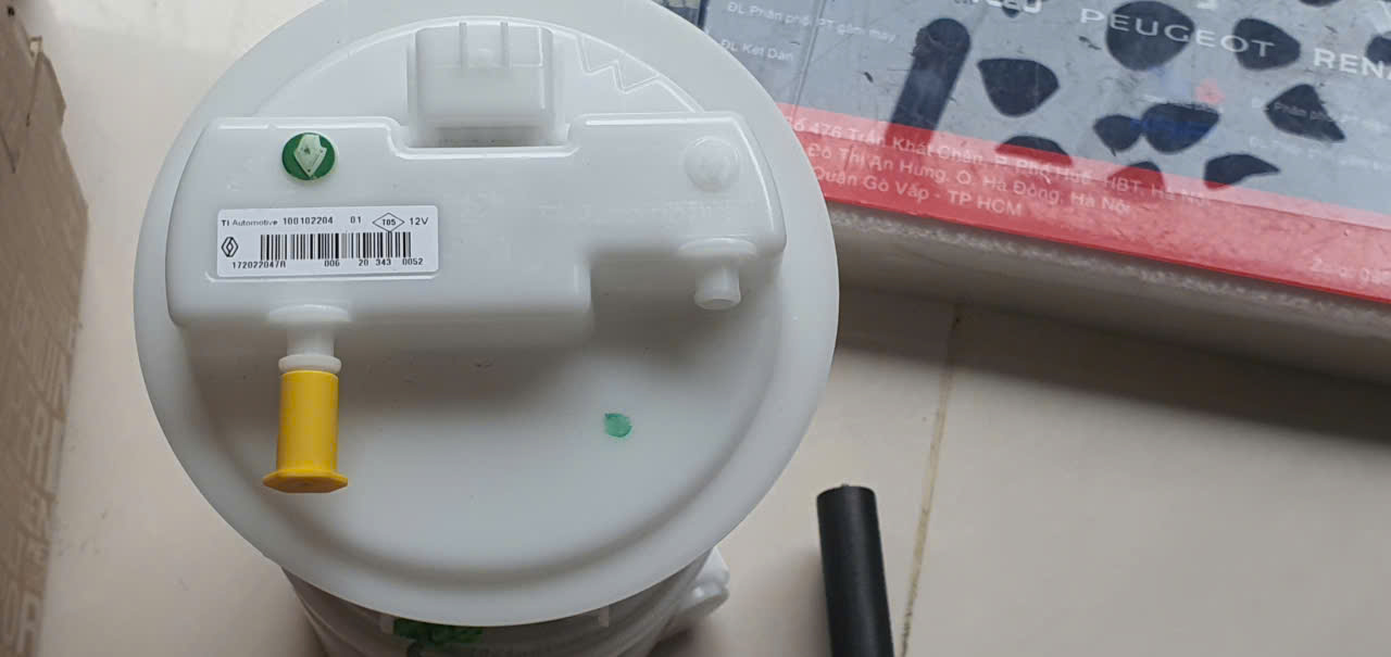 Cum bom xang Renault Duster 2015 (6)