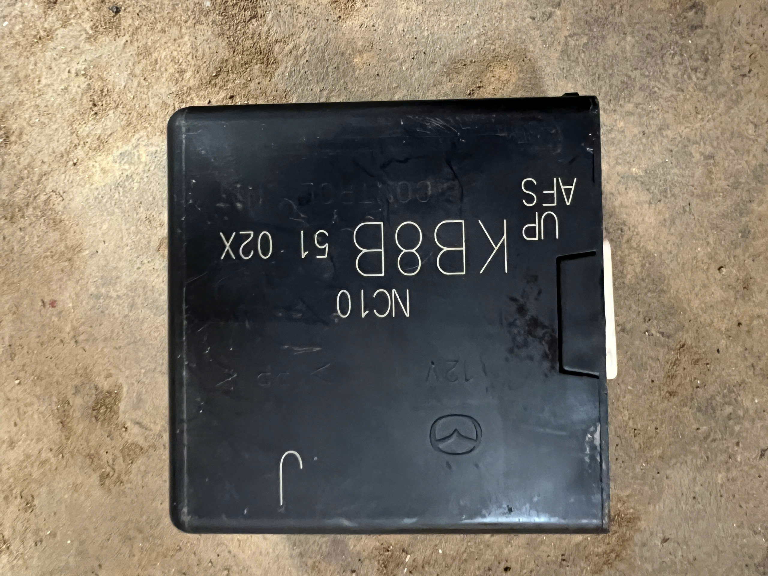 Hop dieu khien coc lai SSU xe CX5 2020 thao xe ra (5)